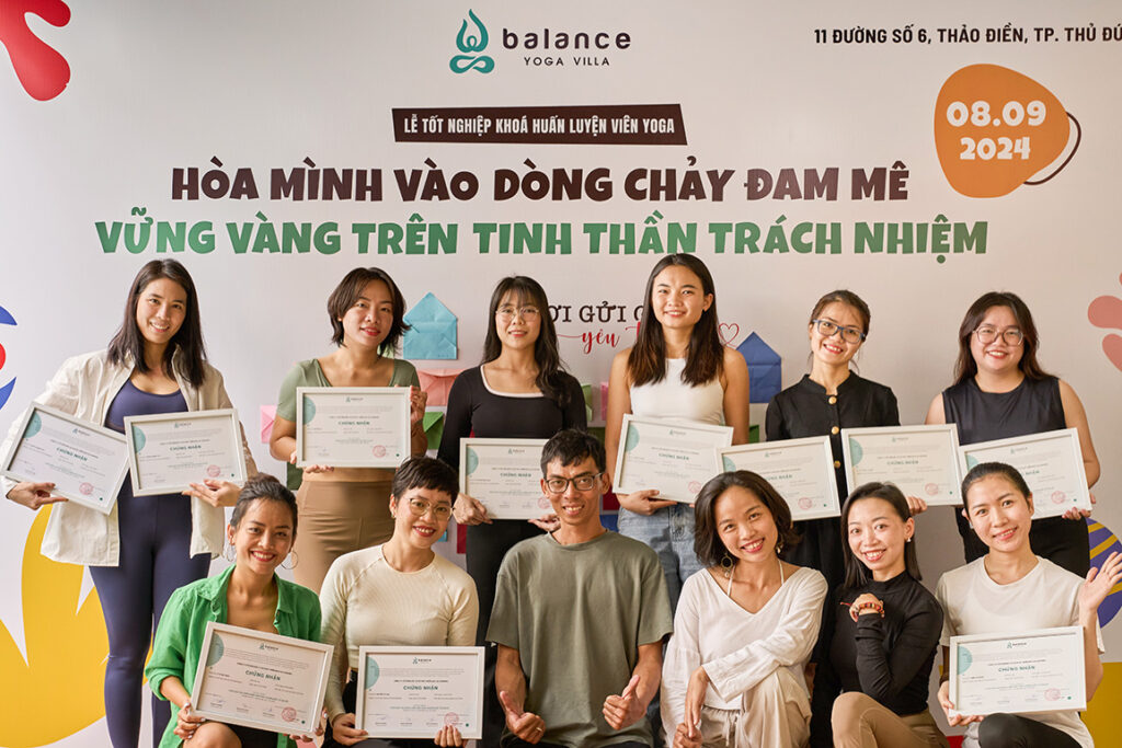 Balance-yoga-villa-le-tot-nghiep-khoa-huan-luyen-vien-yoga-k09-090924 25