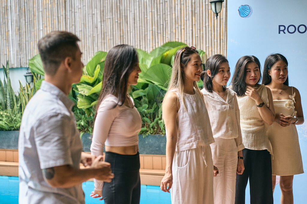 Balance-yoga-villa-Le-tot-nghiep-khoa-huan-luyen-vien-200-gio@2x@2x@2x