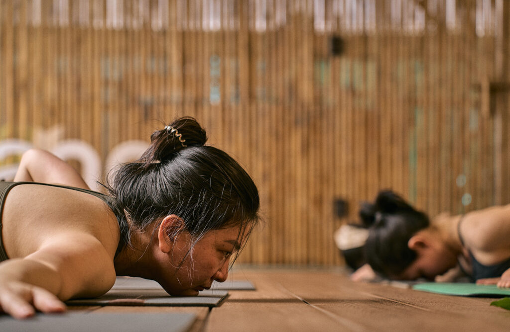 Balance-yoga-villa-Workshop-Handstand-Challenges & Matcha-Loi-thi-tham-giua-mua-chuyen-giao@2x@2x@2x@2x@2x