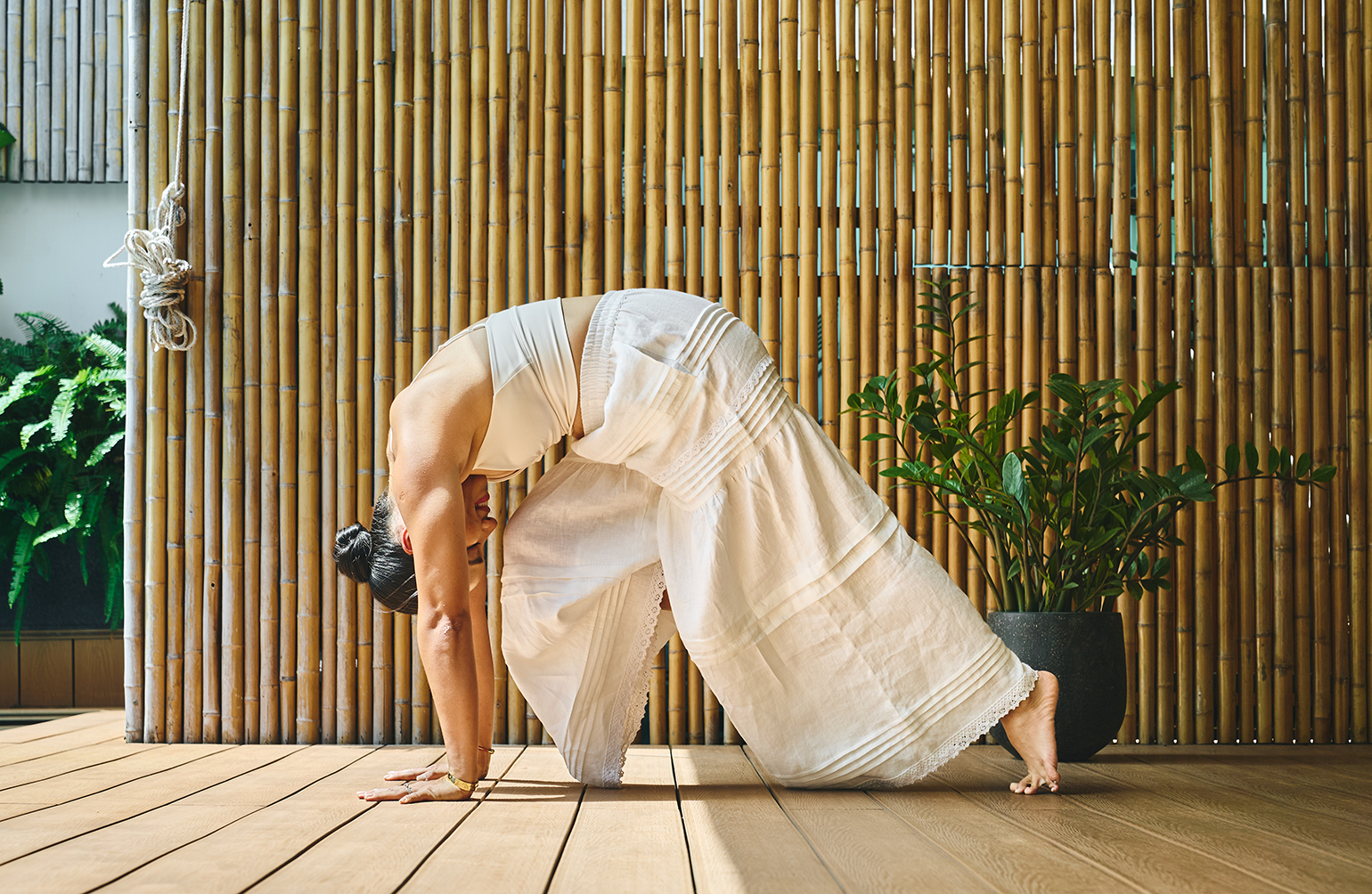 Balance-yoga-villa-Hieu-ve-nen-tang-ban-tay-bi-quyet-khong-con-dau-co-tay-khi-tap-yoga@2x