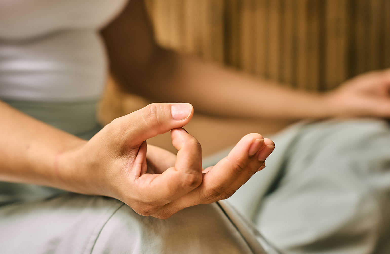 Balance-yoga-villa-an-trong-yoga-di-san-ngan-nam-duoc-cat-giu-trong-doi-ban-tay